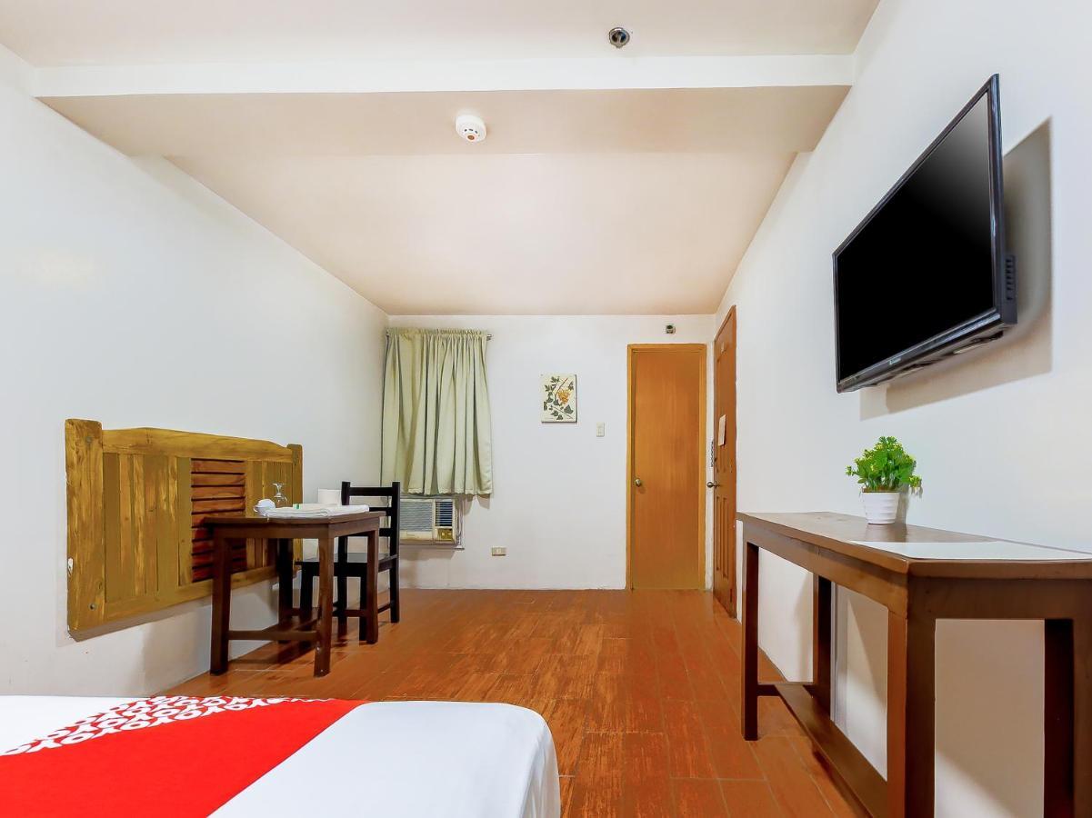 Cote D' Azure Hotel Las Piñas Екстериор снимка