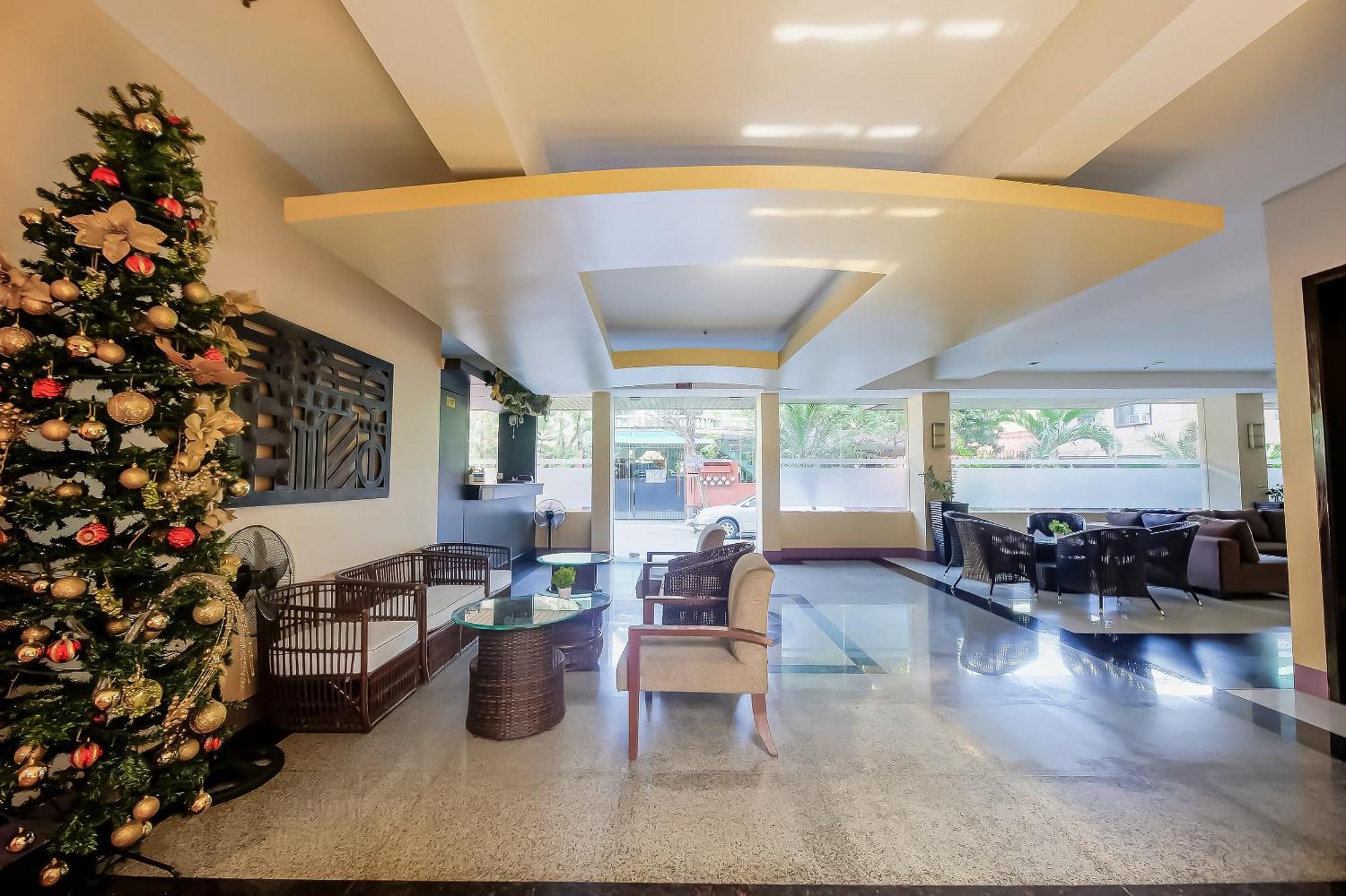 Cote D' Azure Hotel Las Piñas Екстериор снимка