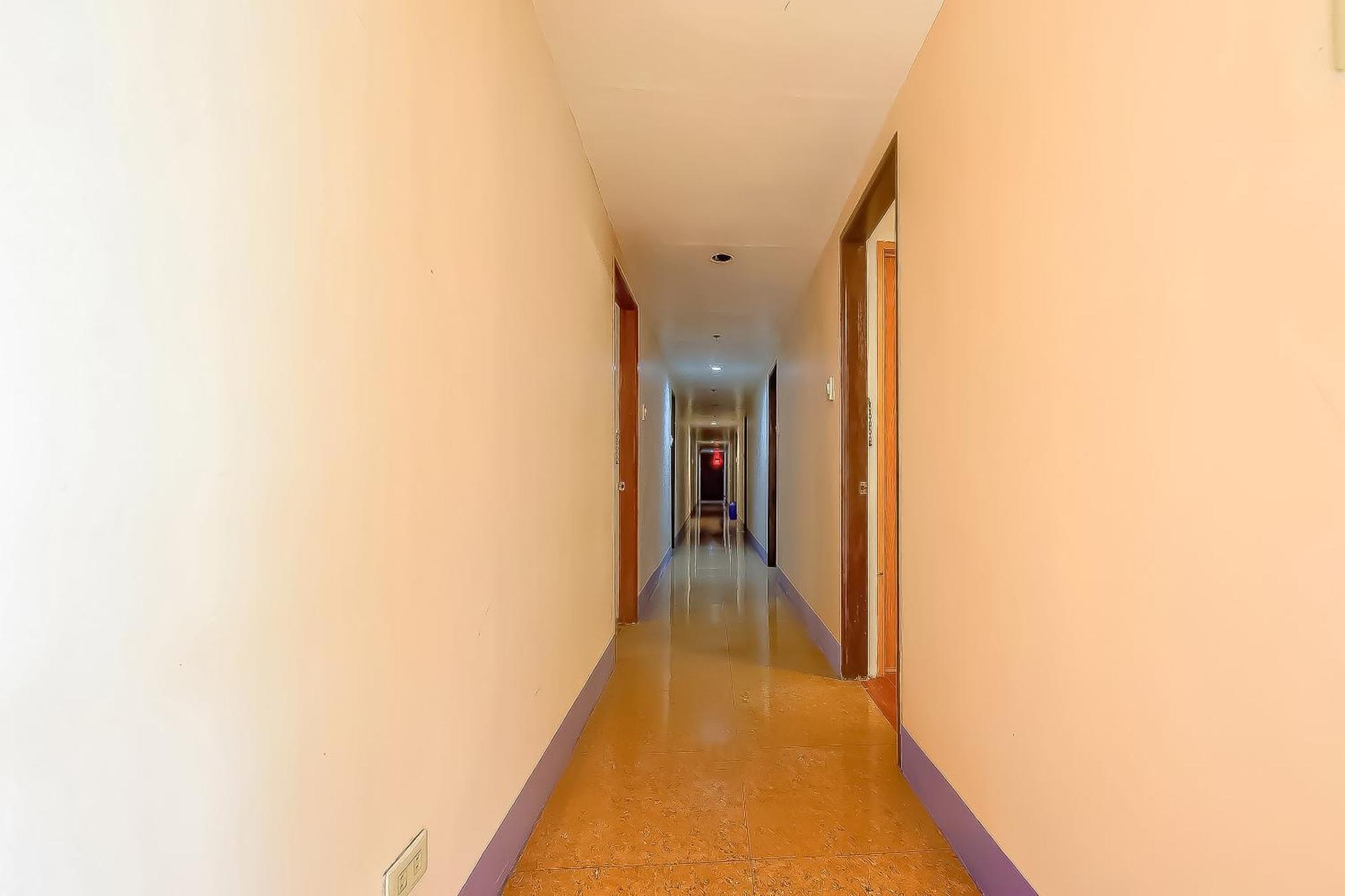 Cote D' Azure Hotel Las Piñas Екстериор снимка