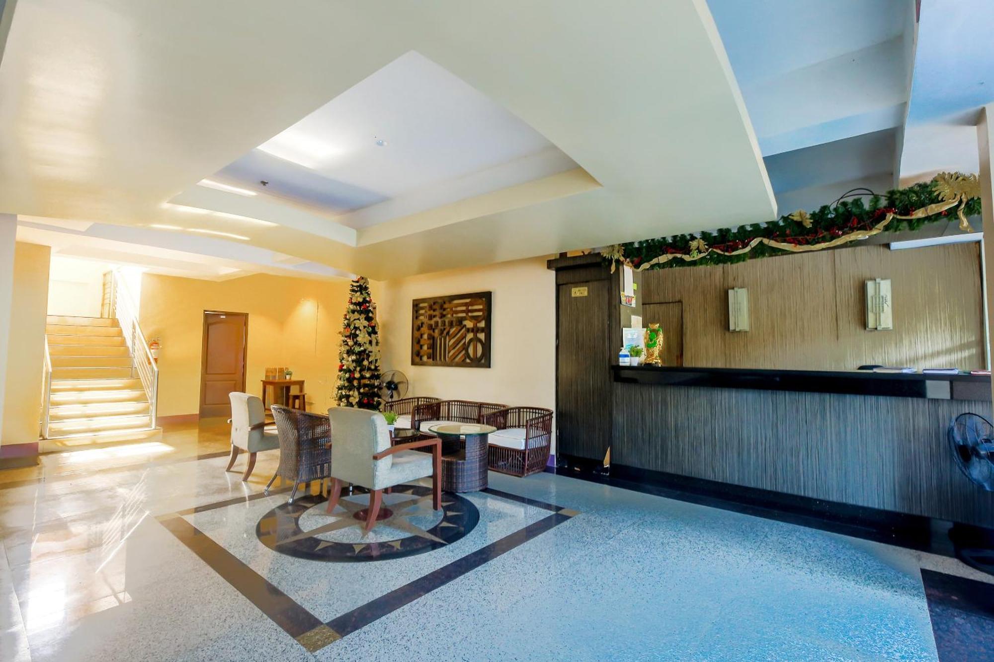 Cote D' Azure Hotel Las Piñas Екстериор снимка